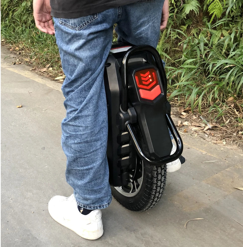 Electric Unicycle 3500W Motor Max Speed 80Km/h 22" Tire E-Unicycle